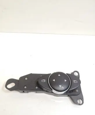 Mercedes-Benz E W211 Wing mirror switch 2118215679