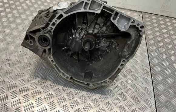 Nissan Juke I F15 Manual 6 speed gearbox 15188R