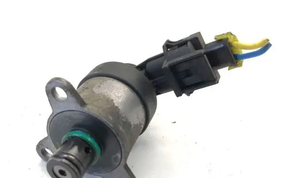 Hyundai Tucson JM Fuel pressure regulator 0928400633