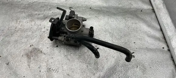 Hyundai i20 (PB PBT) Throttle body valve 351002B120