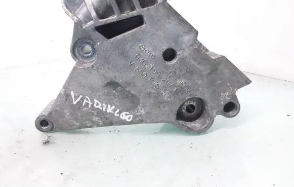 Volkswagen Eos Engine mounting bracket 03G199207G