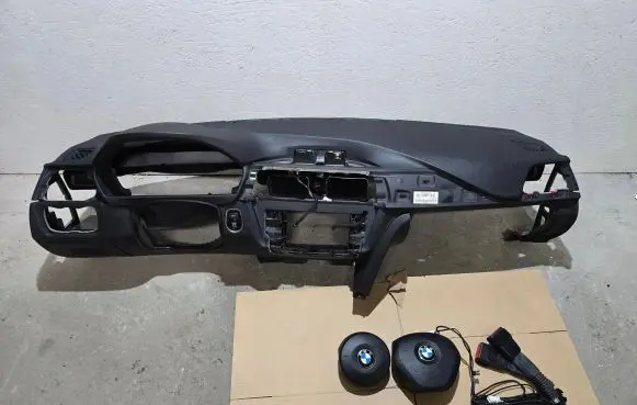 BMW 3 F30 F35 F31 Dashboard 92393821