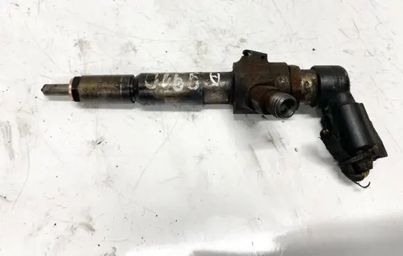 Ford Mondeo MK IV Fuel injector