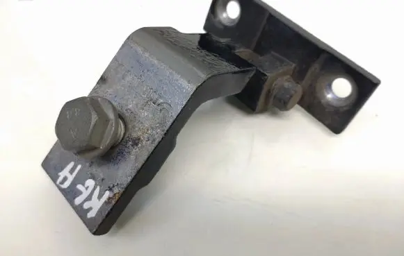 BMW X5 E70 Rear door lower hinge 7160825 A046574