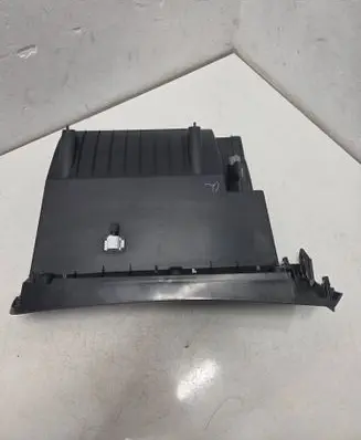 Nissan X-Trail T32 Glove box frame 685204EH0A