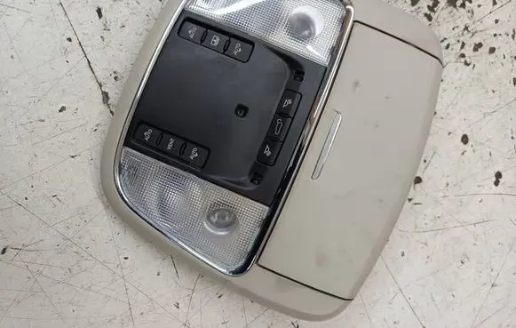 Jeep Grand Cherokee Front seat light PN2115256 5042547