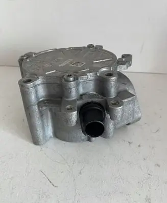 Audi A3 S3 8V Vacuum pump 06K145100AE