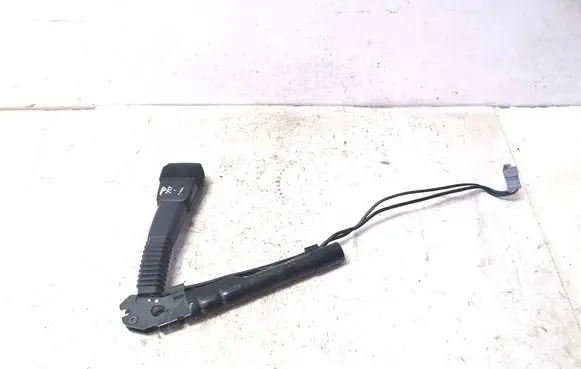 BMW 3 E92 E93 Front seatbelt buckle 9119541