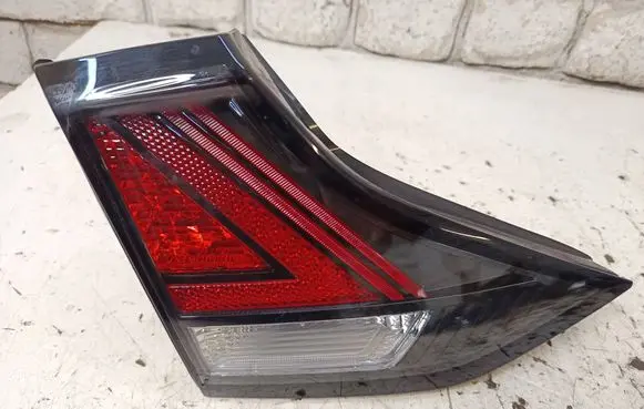 Hyundai Ioniq Tailgate rear/tail lights 92403G2200 1622044