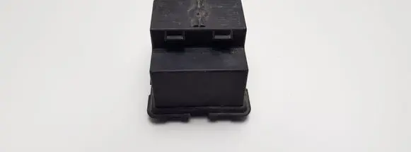 Volkswagen PASSAT B6 Fuse box cover 1K0937311C