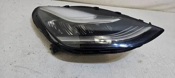 Tesla Model 3 Headlight/headlamp 107737650B