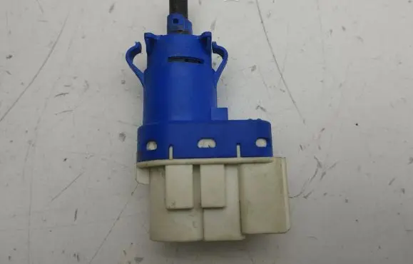 Tesla Model S Brake pedal sensor switch