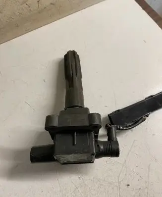Mercedes-Benz Vito Viano W638 High voltage ignition coil 0001593542