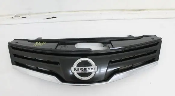 Nissan Note (E11) Front bumper upper radiator grill