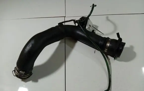 Toyota Auris 150 Intercooler hose/pipe
