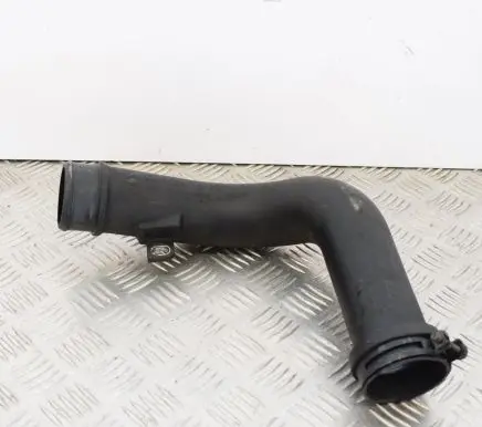 Mazda 6 Air intake hose/pipe R2AA13231