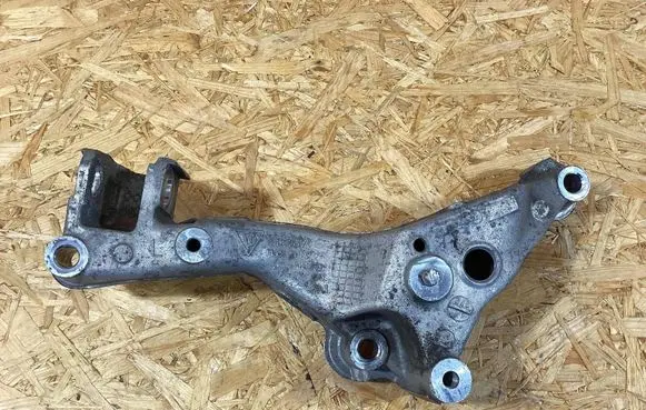 Porsche 911 991 Front shock absorber mounting bracket 99133115111