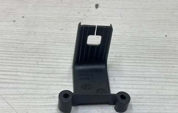 BMW X6 E71 Headlight/headlamp mounting bracket 16784800