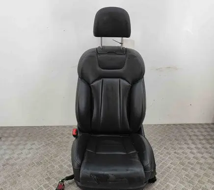 Audi Q7 4M Front driver seat 4M0881105R