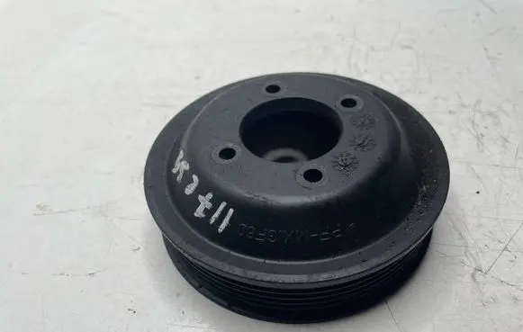 BMW 5 E39 Water pump pulley 1436590 14365