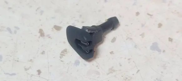 Volvo S40, V40 Windshield washer spray nozzle 