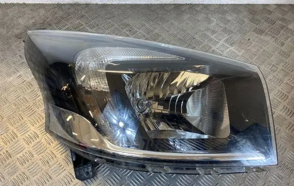 Opel Vivaro Headlight/headlamp 18870902