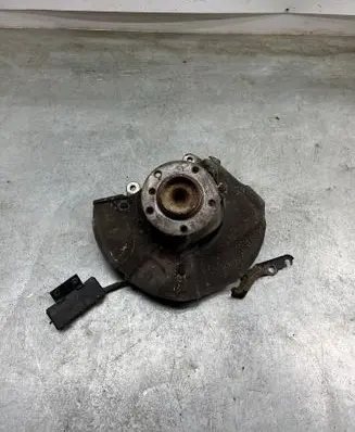 BMW 5 E60 E61 Front wheel hub 6760954