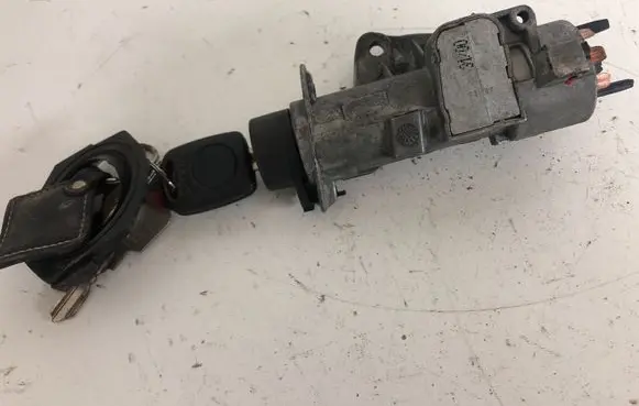 Skoda Octavia Mk1 (1U) Ignition lock 4B0905851