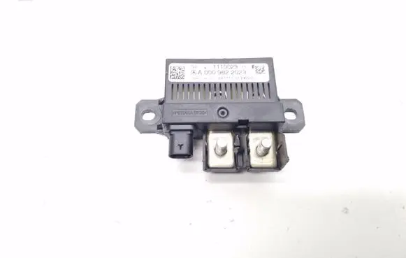 Mercedes-Benz E C207 W207 Other relay a0009822023