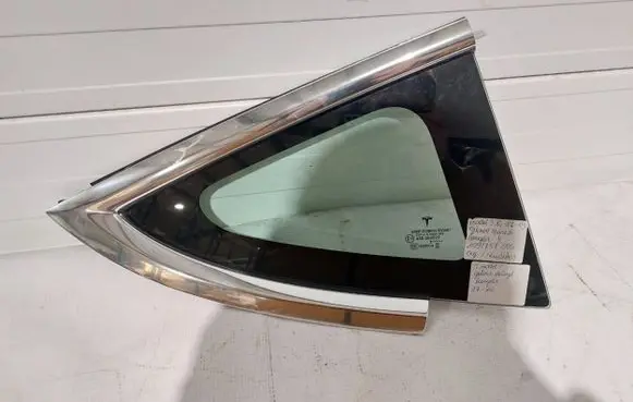 Tesla Model 3 Rear side window 108070600H