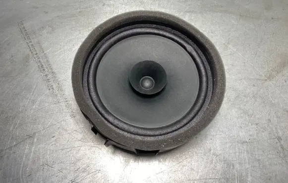Mitsubishi Outlander Front door speaker 8720A166
