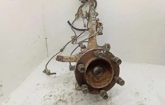 Toyota Hilux (AN10, AN20, AN30) Front wheel hub spindle knuckle