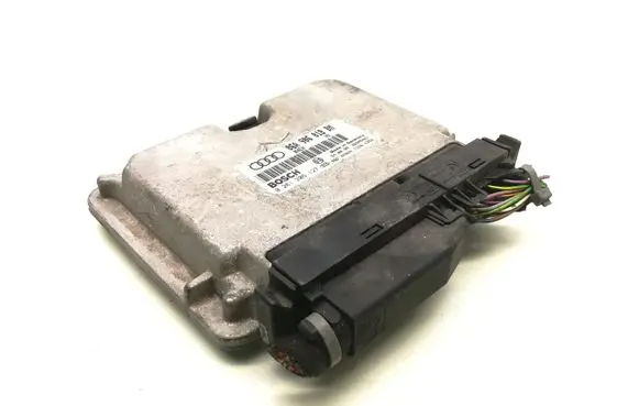 Audi A3 S3 8L Engine control unit/module 06A906018BM 0261206127