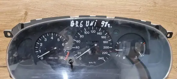 Mazda Xedos 6 Speedometer (instrument cluster) CA09A