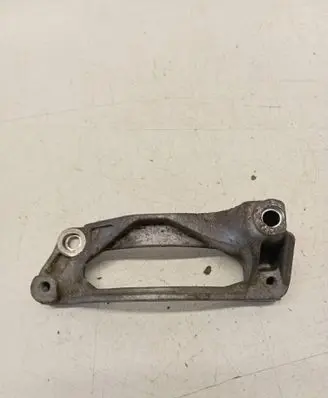 Volkswagen Transporter - Caravelle T5 A/C compressor mount bracket 070260885A