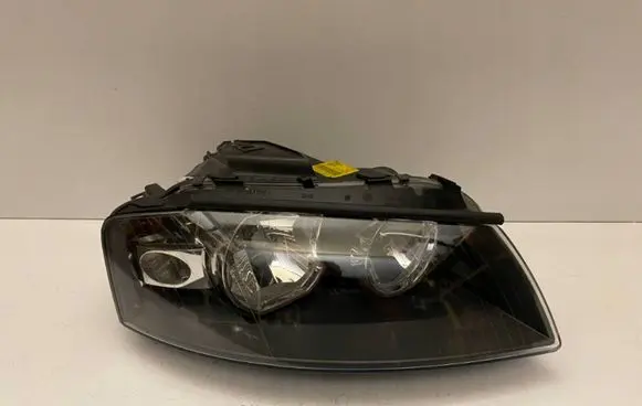 Audi A3 S3 8P Headlight/headlamp 8P0941004A 0301206202