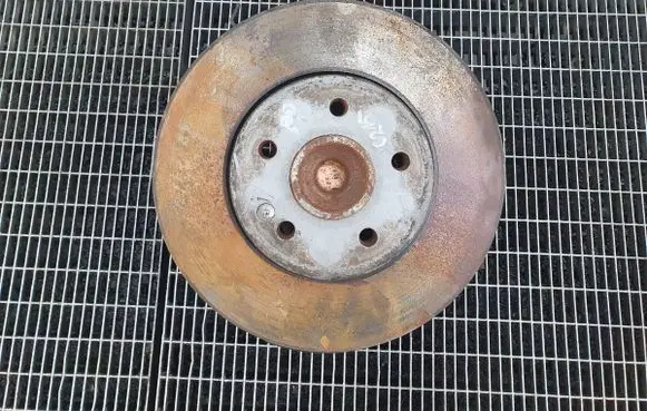 Mercedes-Benz Vito Viano W639 Front wheel hub spindle knuckle