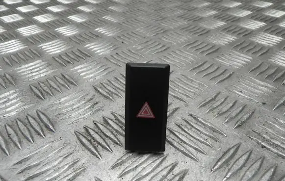 Toyota Prius (XW50) Hazard light switch 15D509 T9961