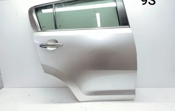 KIA Sportage Rear door
