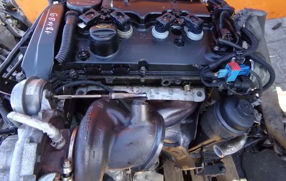 BMW 1 F20 F21 Turbo 7643719 18MB9