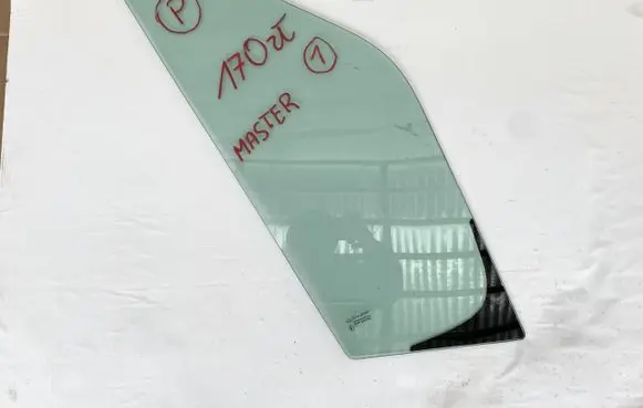 Opel Movano A Front door window glass four-door 43R-001582