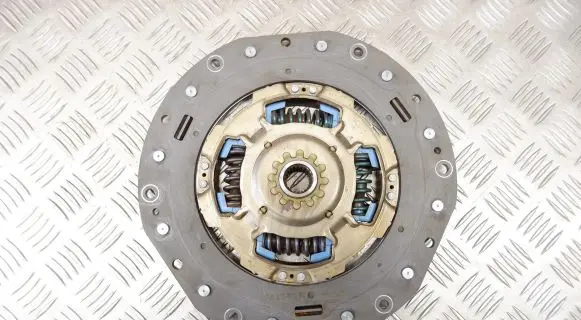Toyota RAV 4 (XA40) Clutch pressure plate 3127030010