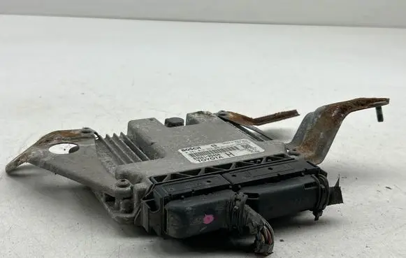 Toyota Yaris Engine control unit/module 0281012322 896610D450 1039S25242