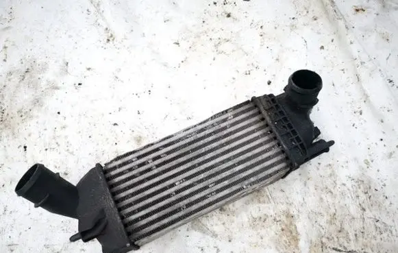 Citroen C5 Intercooler radiator 9657073480