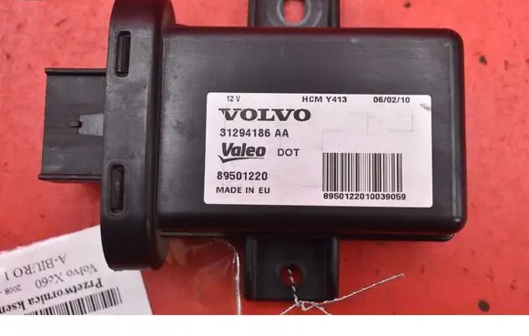 Volvo XC60 Voltage converter/converter module 31294186
