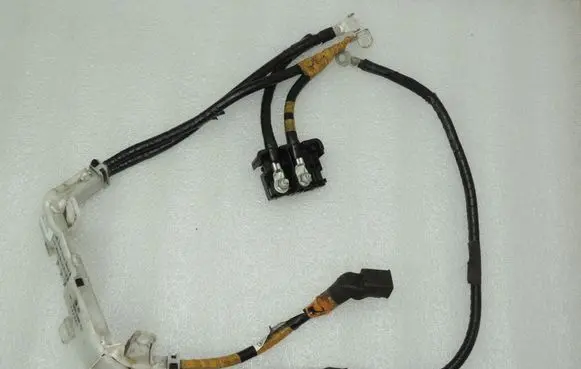 Suzuki Vitara (LY) Positive cable (battery) 3681074S00