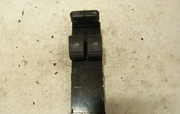 Volkswagen PASSAT B5.5 Electric window control switch 1J3959857B