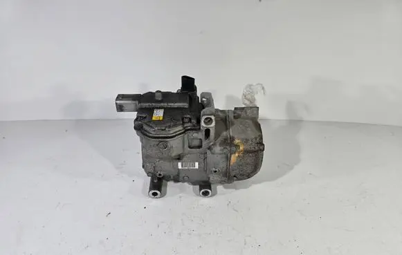 Toyota Auris E180 Air conditioning (A/C) compressor (pump) 0422001330 FS14C 3U01388