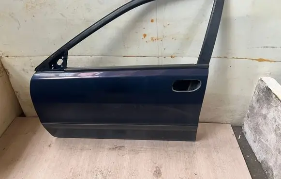 Volvo S40, V40 Front door