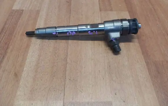 Renault Megane IV Fuel injector 0445110800 166007427R H8201636333